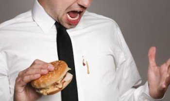 如何去掉定做T恤衫/工作服等服裝上面的頑固油污？